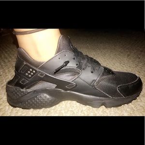 Reserved for @qveen_ali21